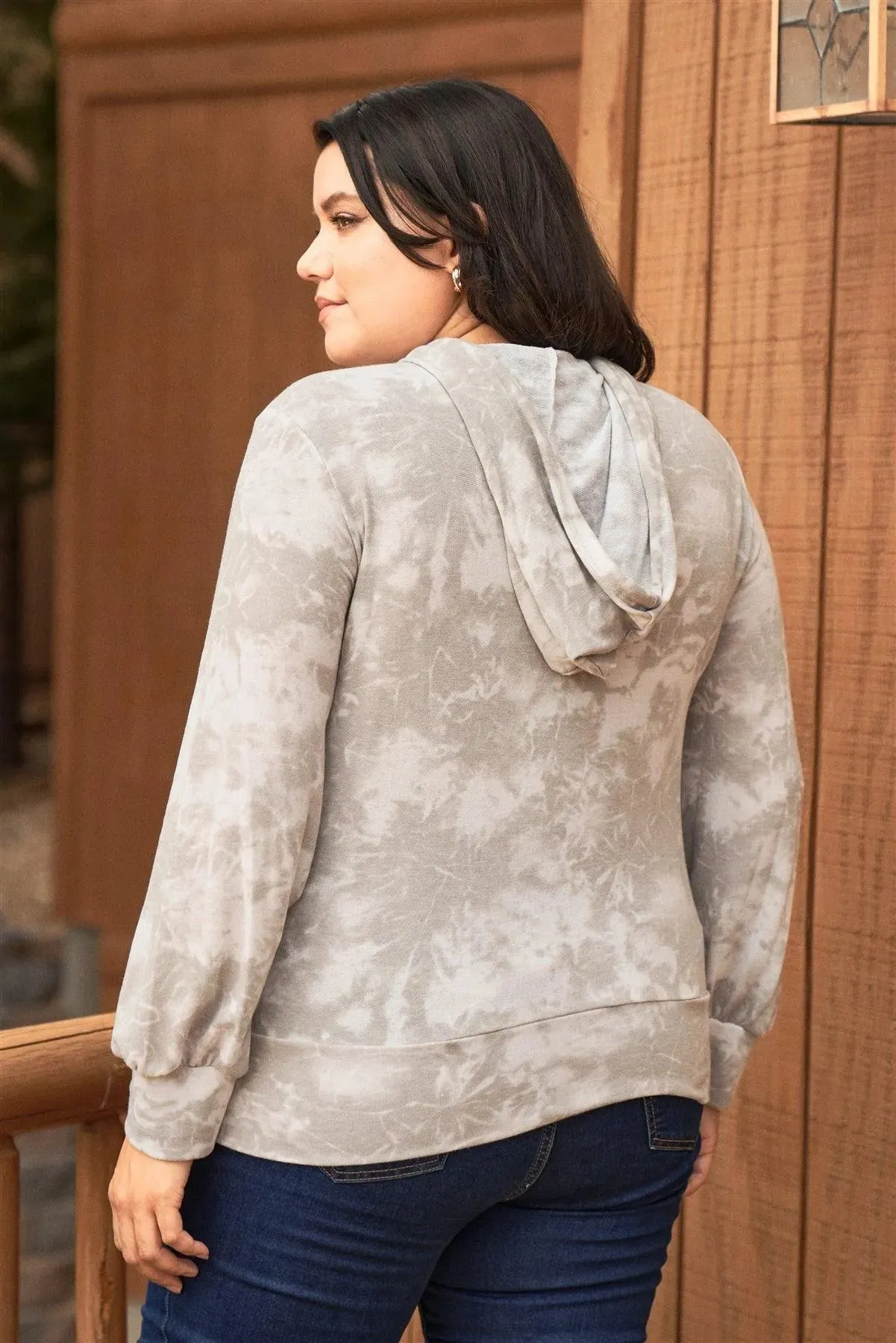 Junior Plus Grey Tie-Dye Long Sleeve Hoodie /3-2-1