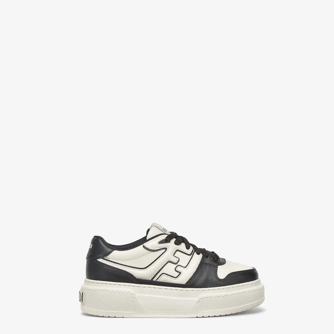 Lace-up sneaker Black