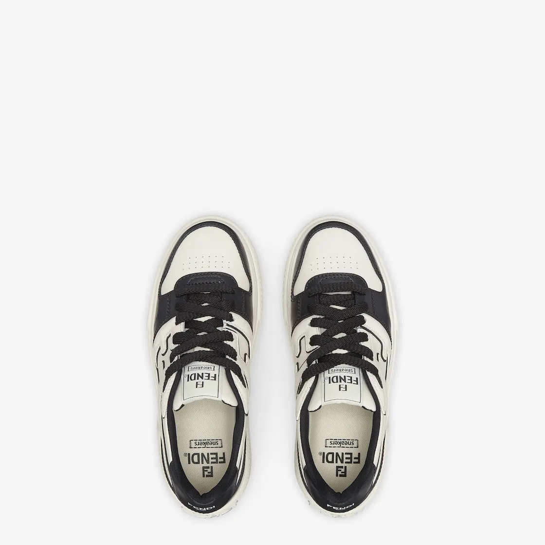 Lace-up sneaker Black
