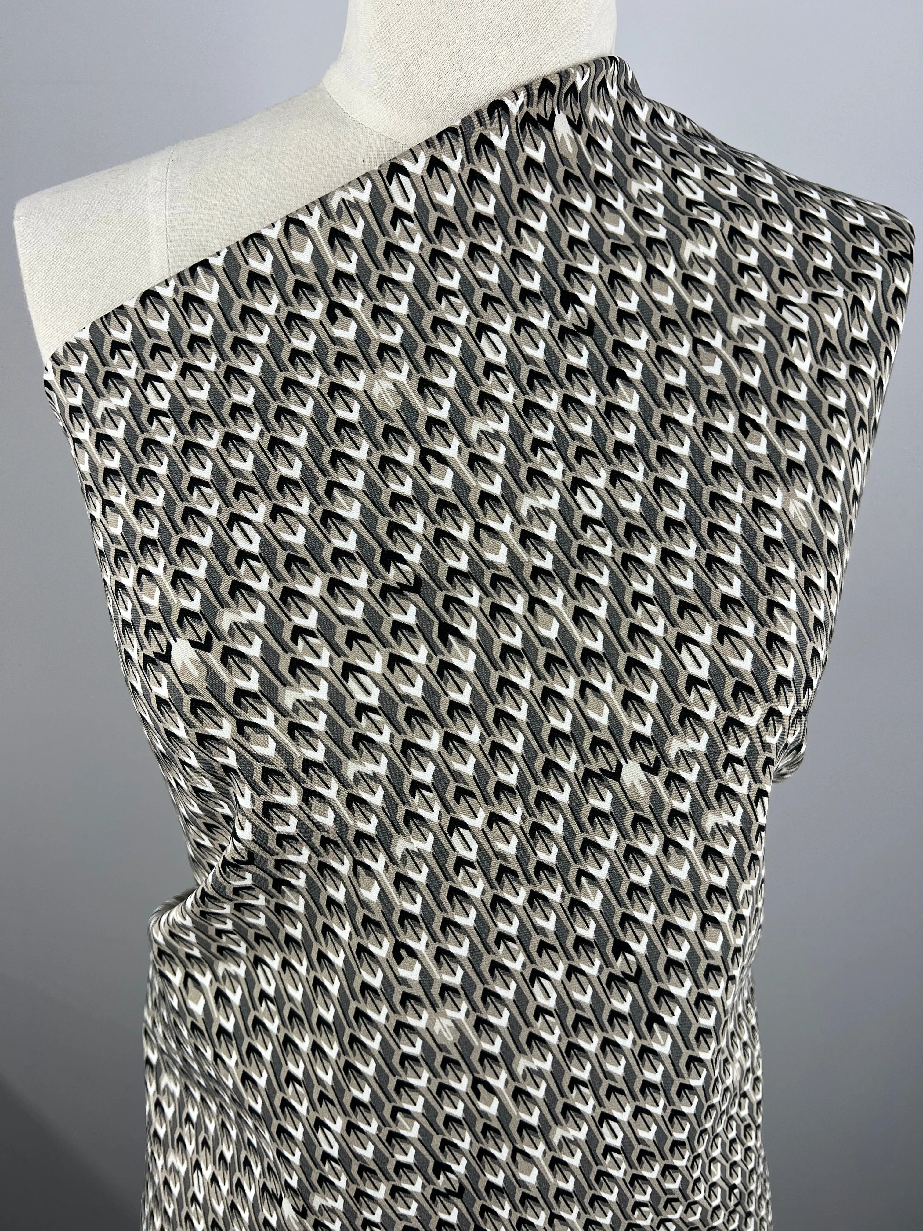 Printed Bengaline - Directions - 150cm