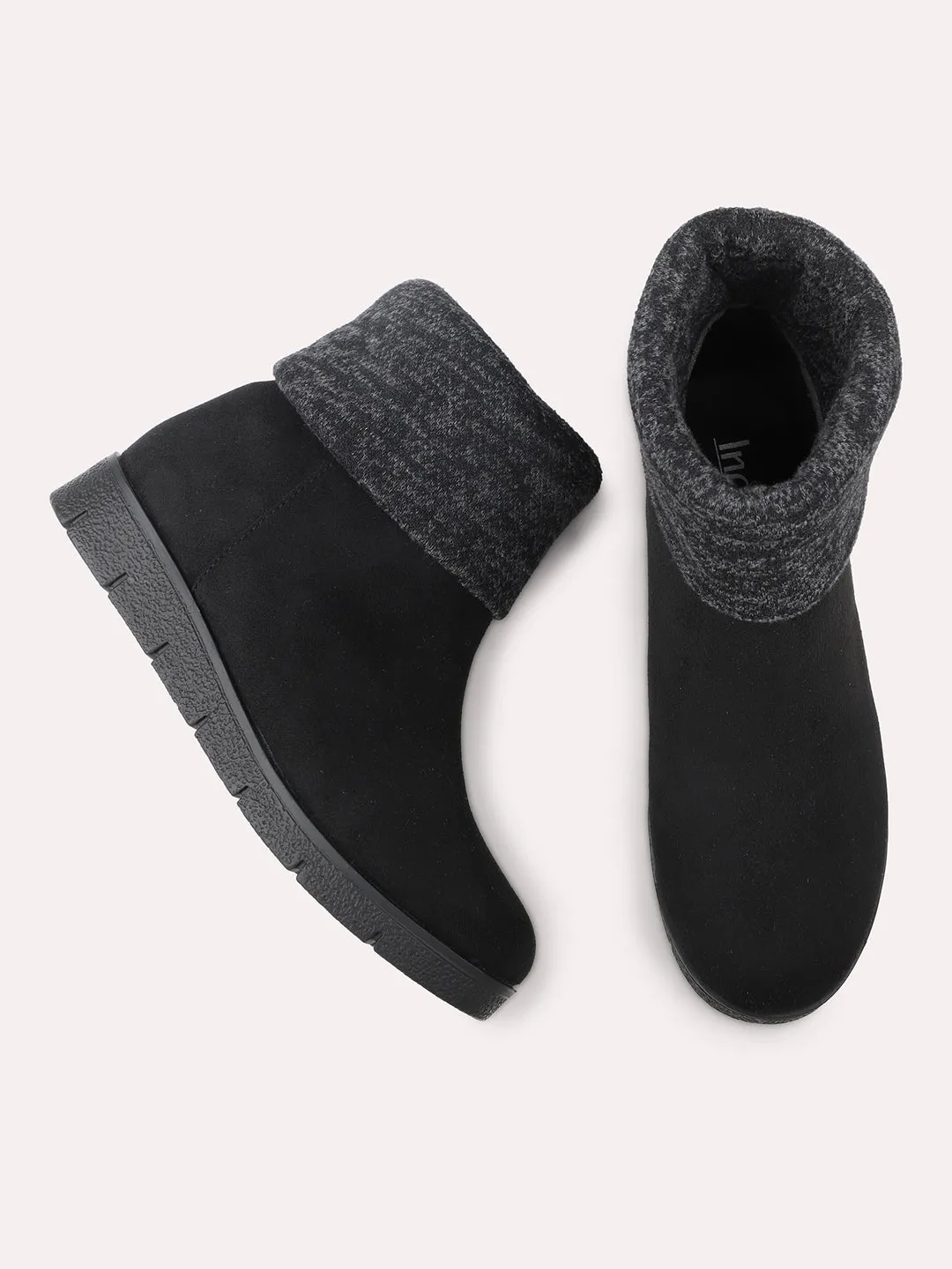 Women Black Flat Boots